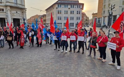 Basta morti sul lavoro, presidio in piazza Martiri di Cgil e Uil